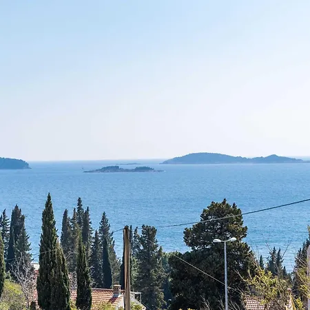 شقة Bla Evi - Comfort Two Bedroom With Hot Tub And Sea View *