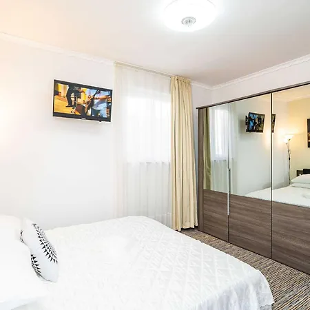 Bla Evi - Comfort Two Bedroom With Hot Tub And Sea View * مْليني