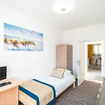 Bla Evi - Comfort Two Bedroom With Hot Tub And Sea View *